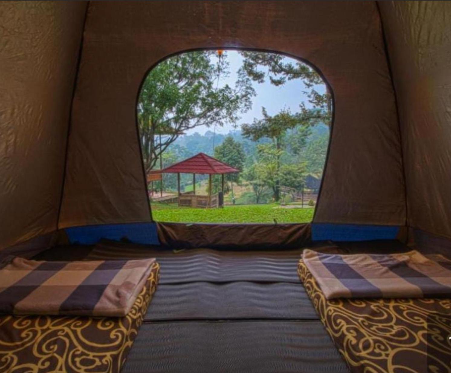 Gunung Geulis Camp Area * Bogor